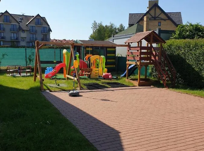 Domki Letniskowe Colorado Дом отдыха Карвиа